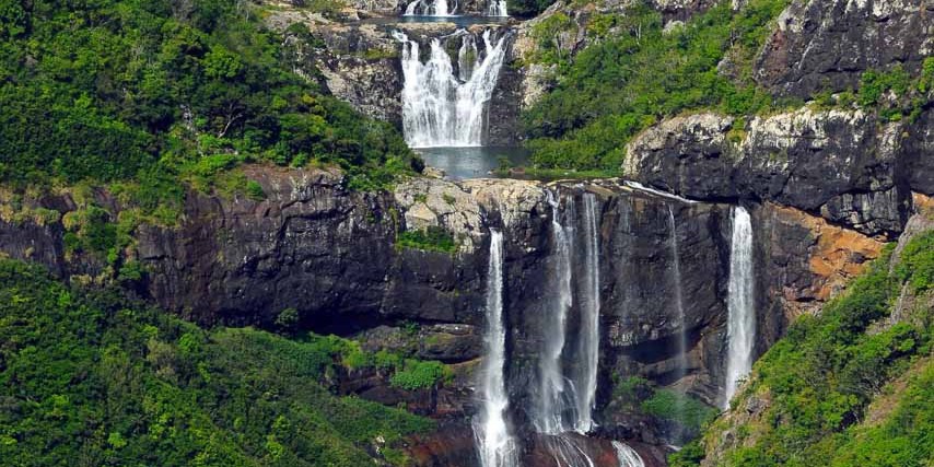 7 cascades waterfall hike